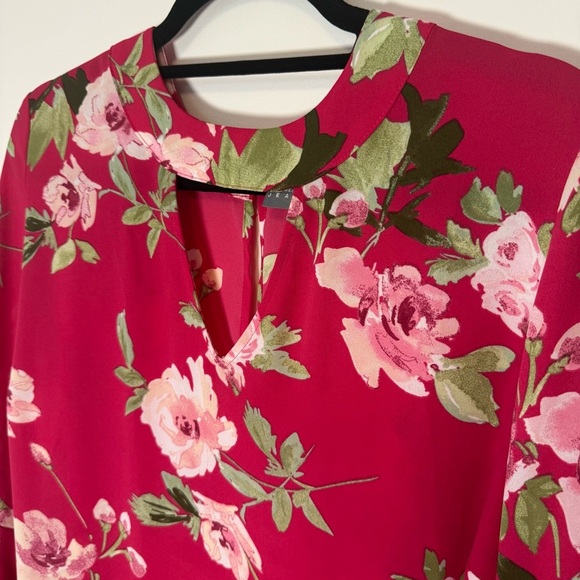 New York & Company Floral Pink Blouse Size L - Picture 3 of 7